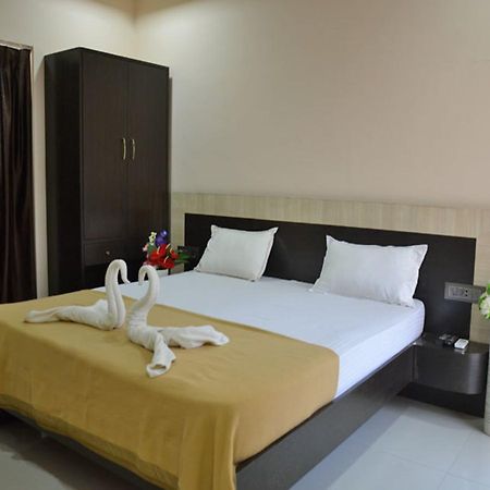 Planet Goa Beach Resort Calangute Eksteriør billede