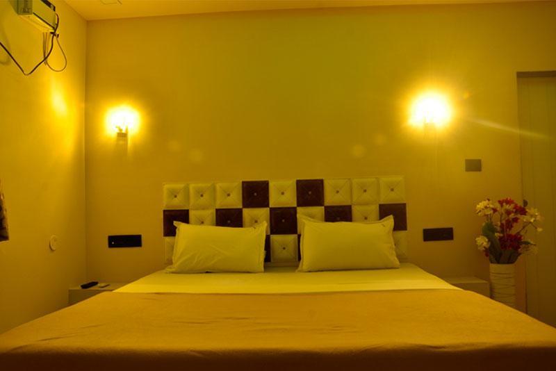 Planet Goa Beach Resort Calangute Eksteriør billede