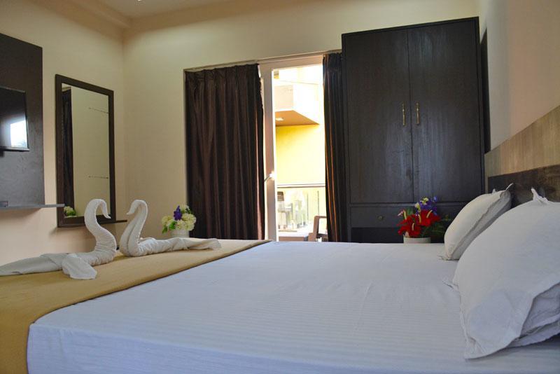 Planet Goa Beach Resort Calangute Eksteriør billede